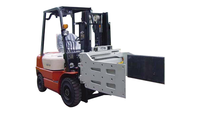 最大荷重0.9t～3.5t - エンジンフォークリフト｜商品情報｜コマツカスタマーサポート株式会社