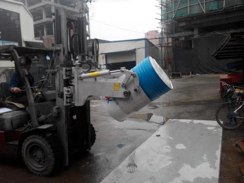 180°傾斜ドラムクランプ