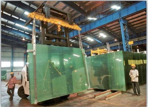 ガラス産業での添付ファイルの使用