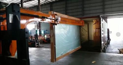 油圧ガラスハンドラー