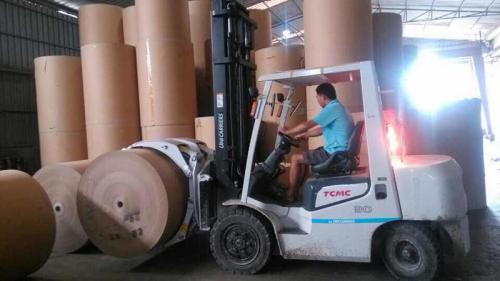 ペーパーロールクランプ